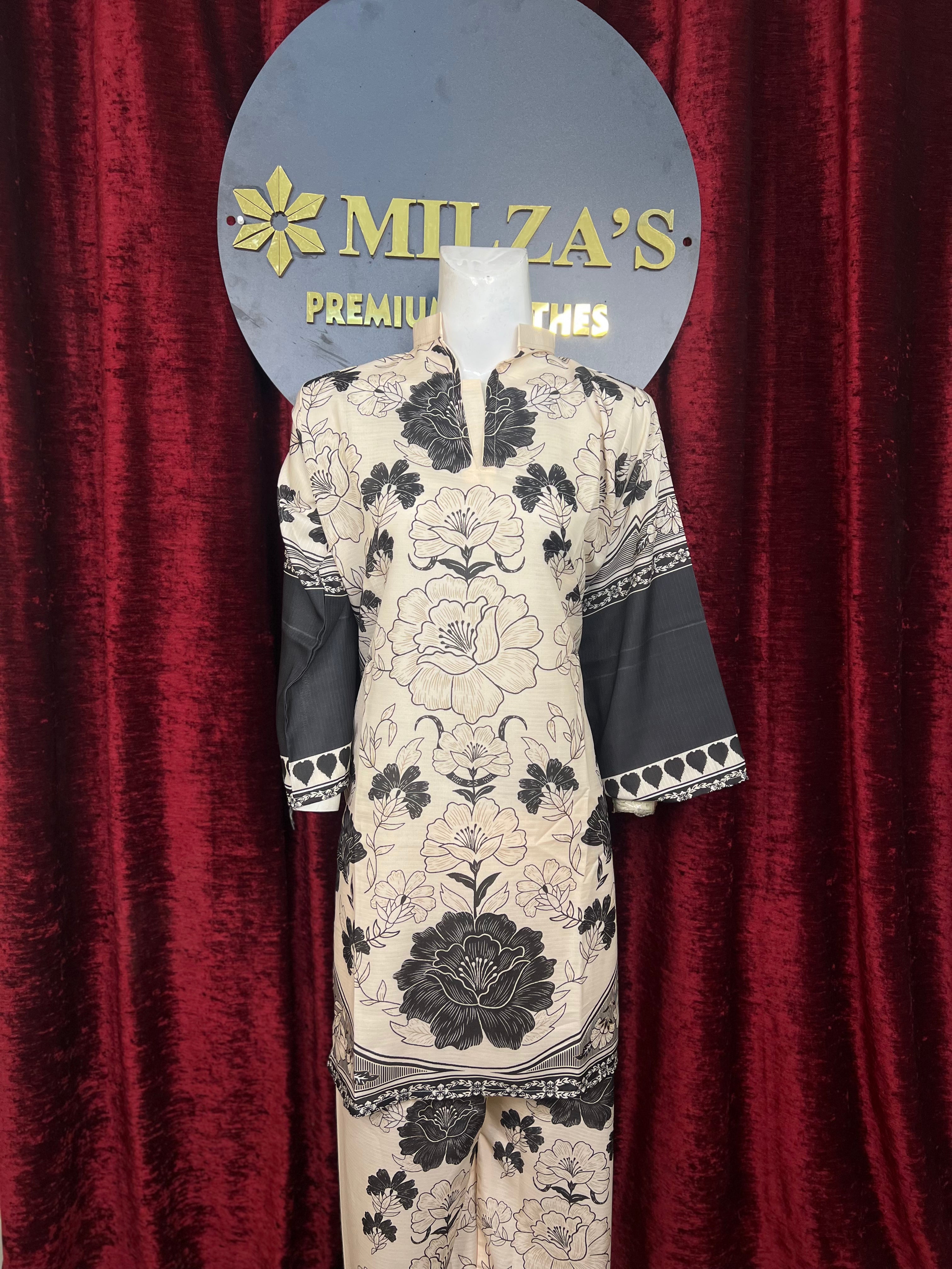 Monochrome Floral Grace